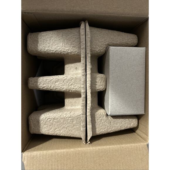 Young Living Lantern Essential Oil Ultrasonic Diffuser Limited Edition Gray New - Picture 10 of 13